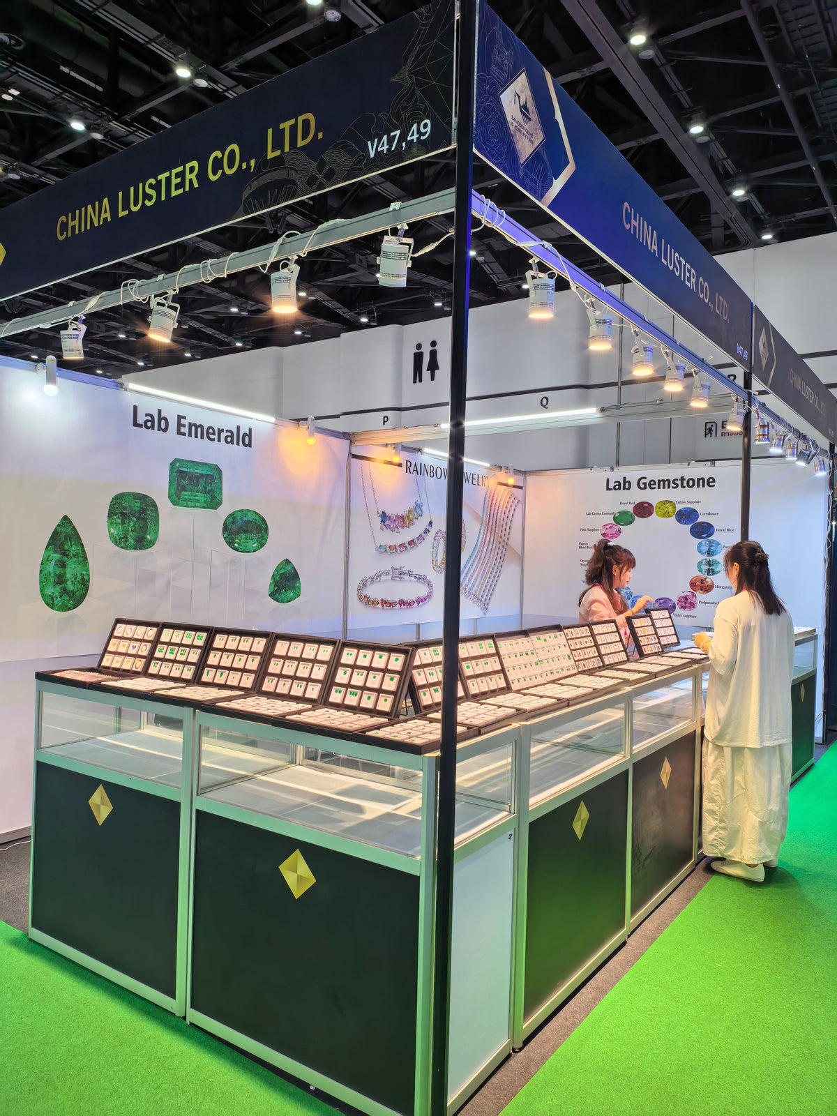 Behind The Lens: What We Learned At Thailand’s Premier Gem Exhibition