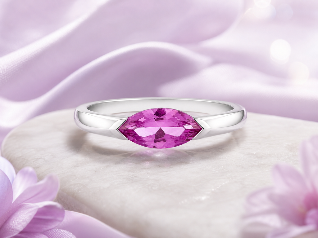 Bague marquise moderne sertie clos