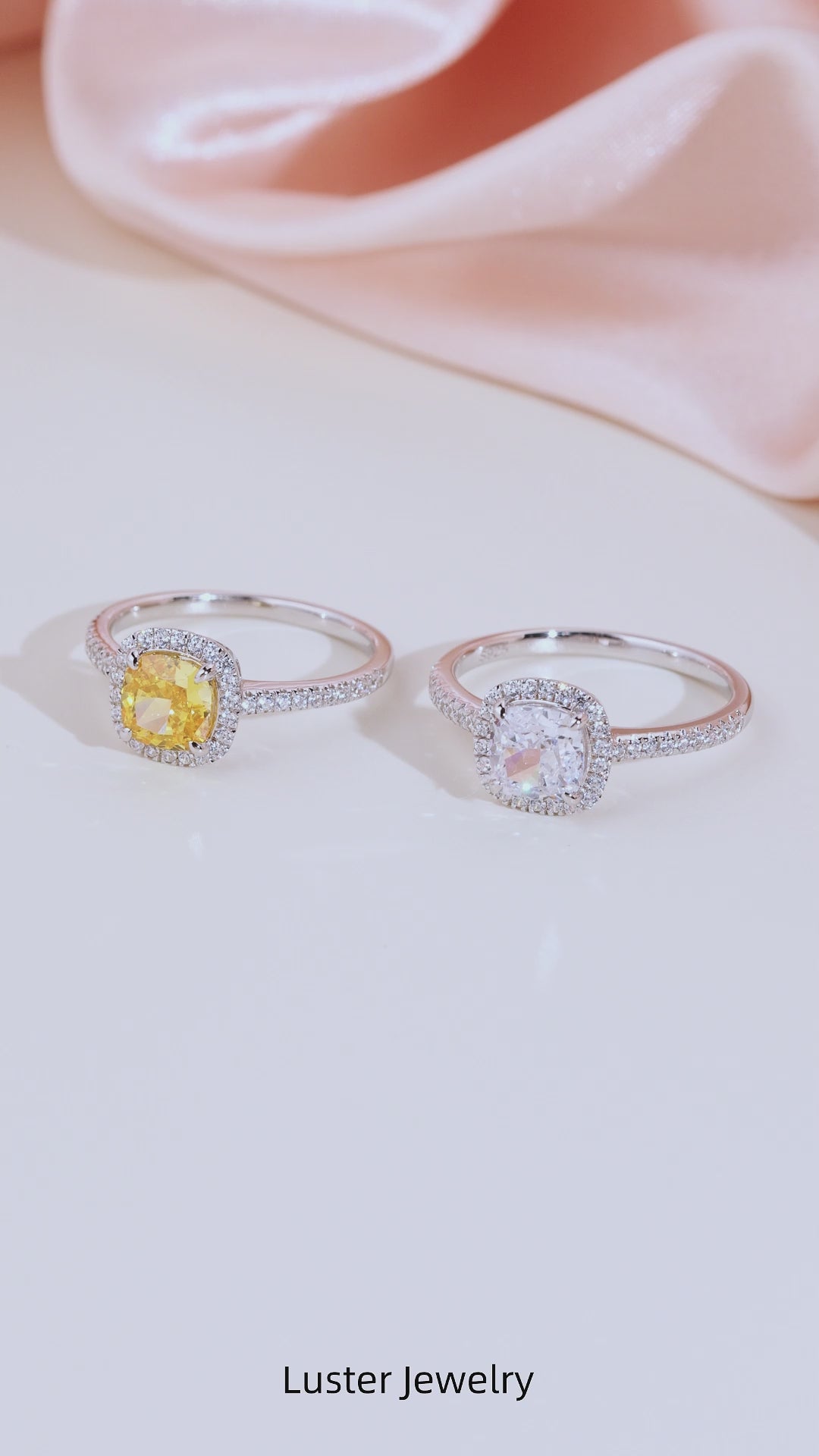 Bague de luxe ornée d'une pierre précieuse taille coussin
