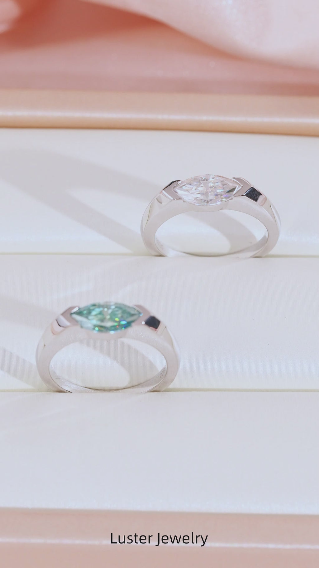Bague marquise moderne sertie clos